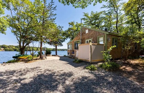 Centerville Cottage | Serenity Point Waterfront Cottage