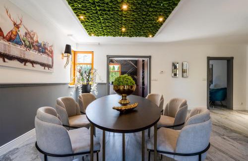 Pruhonice Villa | Serenity Prague Villa with garden jacuzzi