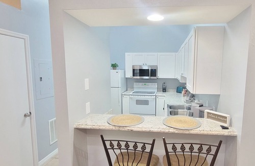 Gainesville Condo | Serenity Retreat @ Celebration Pointe-Cozy, Relaxing and Updated 1 Bedroom Condo