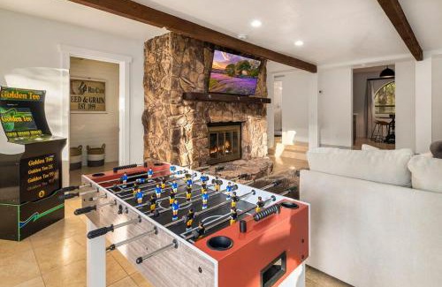 West Sedona House | Serenity Retreat Sedona with Hot Tub Games & Firepit