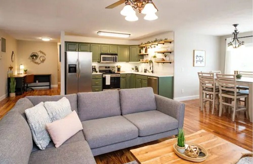 Mount Sidney House | Serenity Ridge, Hot Tub, Views, Vineyards-Gameroom PRIVATE