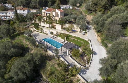 Dhris Villa | Serenity River Villa | Feel The Serenitynof the River