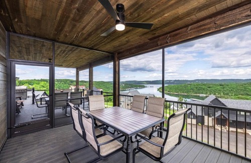 Kimberling City House | Serenity Shores Resort - Luxury Lakefront Lodge - Pools and Many Free Amenities