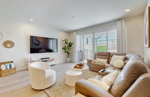 Four Corners House | Serenity Stay