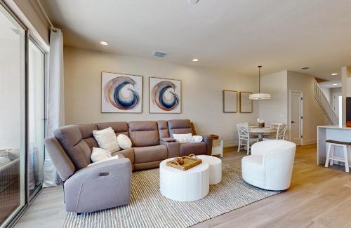 Four Corners House | Serenity Stay