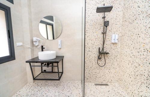 Branes Apartment | Serenity stays-luxury Suites & Appart 1