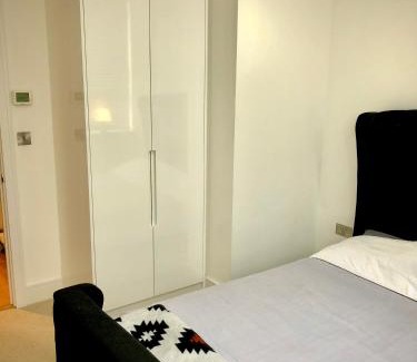 Haywards Heath Apartment | Serenity Suite