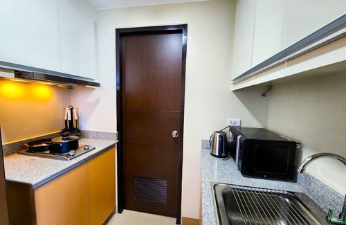 Jaro Condo | Serenity Suite: Iloilo City Escape
