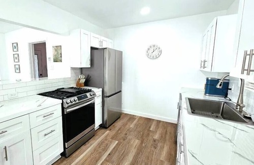 Del Mar Apartment | Serenity Suite - Ocean Dr