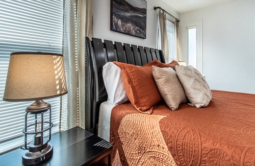 Del Mar Condo | Serenity Suite- Unit A- Ocean Dr