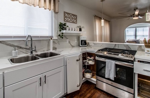 Del Mar Condo | Serenity Suite- Unit B- Ocean Dr
