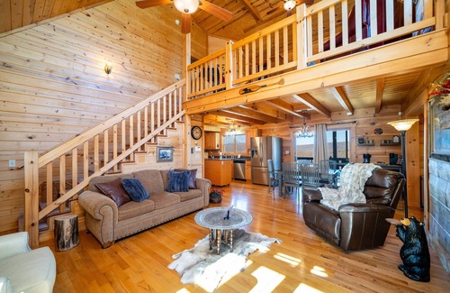 Vein Mountain House | Serenity Summit - Amazing Mountain Views - Grandview Peaks