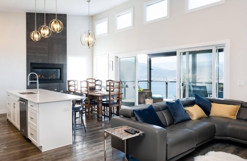 Okanagan-Similkameen House | Serenity Vista - Lakeview House