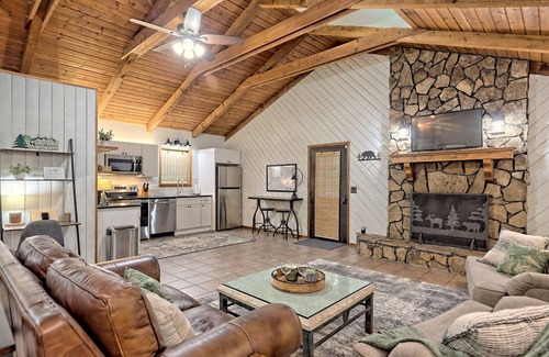 Blairsville Cabin | “Serenity Wow!” Cabin on the Creek Close to Town