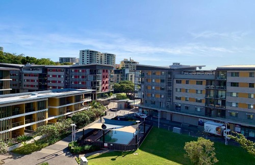Darwin City Centre Apartment | Serenity Zealandia - Luxury 1brm unit at Darwin Waterfront