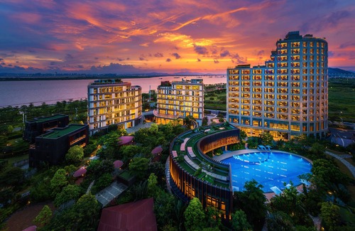 Xiangzhou District Hotel | Serensia Woods