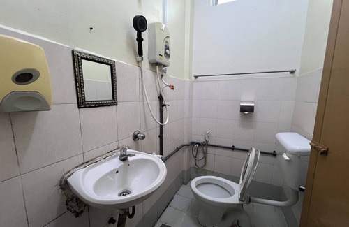 Kampung Gong Limau Hotel | Seri Kemaman Inn, Chukai Terengganu