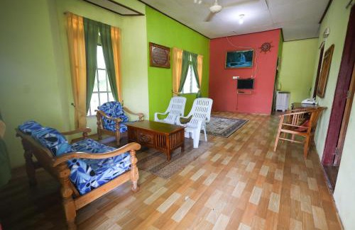 Chukai House | Seri Tempurung Homestay