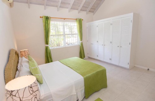 Enterprise Villa | Seriento Oistins Christ Church