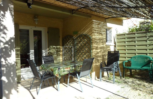 Saint-Maurice-d'Ibie Cottage | SERPOLET gîte with shared pool in the Ibie valley