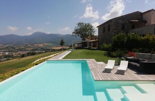 Matelica Bed & Breakfast | Serre Alte Landscape Luxury Rooms