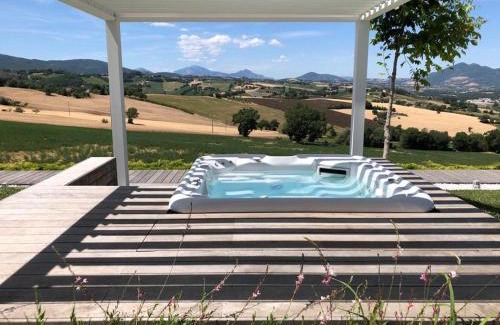 Matelica Bed & Breakfast | Serre Alte Landscape Luxury Rooms