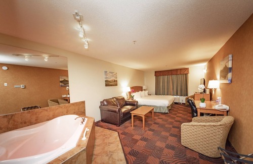 Southeast Calgary Hotel | Service Plus Inns and Suites Calgary