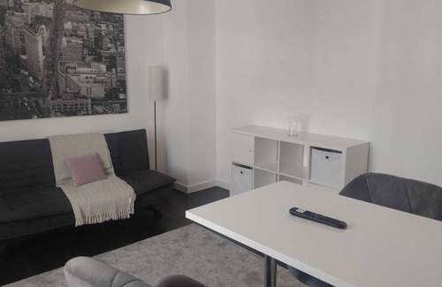 Bornheim Apartment | Serviced 2-room apartment m. Fully equipped,/Wifi and cleaning and. Laundry