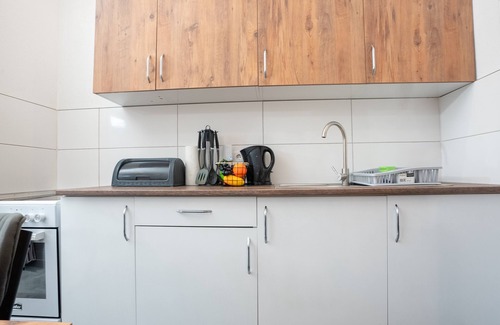 Hochlarmark Apartment | Serviceroom24 - Apartment 3 in Recklinghausen High WLAN - TV - 24-7 check-in