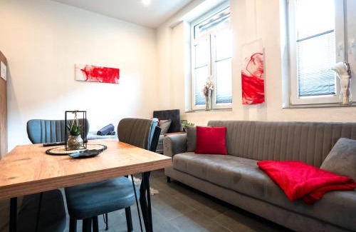 Hochlarmark Apartment | Serviceroom24 - Apartment 1 in Recklinghausen Hoch WLAN - Smart-TV - 24-7 Check-in und Küche