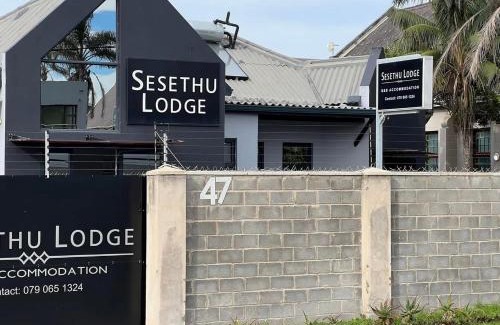 Quigney Beach House | Sesethu Lodge