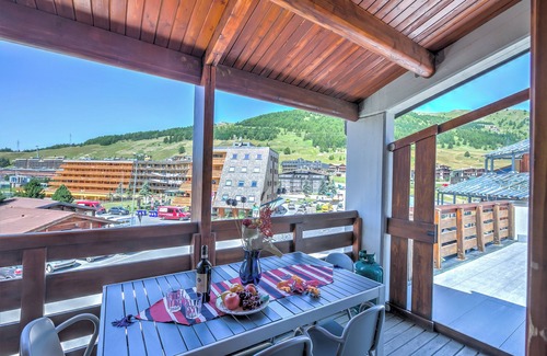 Sestriere Apartment | Sestriere Terrace Apt Few Steps From Ski, Sestriere, Italy