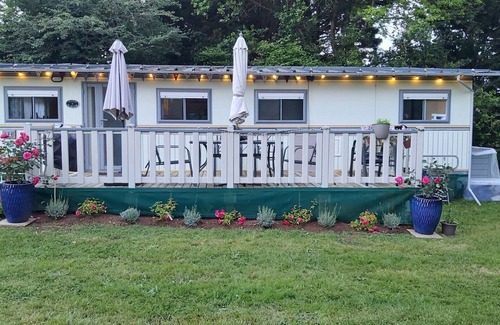 Sainte-Reine-de-Bretagne House | Set in the beautiful grounds of Chateau le Deffay near Pontchateau