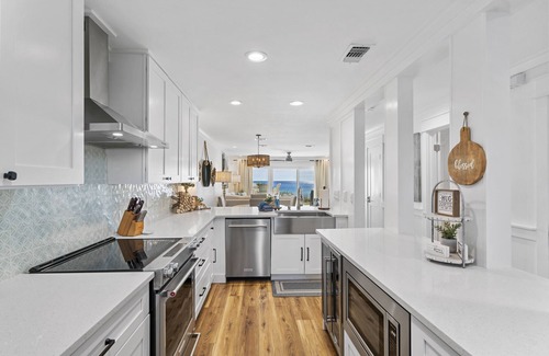 Seacrest Condo | Set Sail at Seafarer/Beachfront/Close to Alys & Rosemary