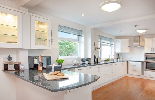 Portscatho Cottage | Set within the idyllic area of the Roseland.