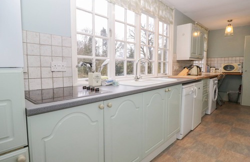 Waterhead Cottage | SETHERA, family friendly in Ambleside