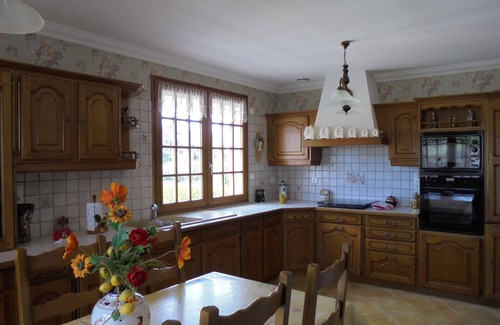 Les Clouzeaux House | SETTING IDEALLY LOCATED TO VISIT REGION