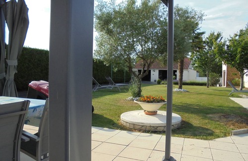 Les Clouzeaux House | SETTING IDEALLY LOCATED TO VISIT REGION