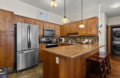 Sun Peaks Apartment | Settler's Crossing #56 ski-in ski-out condo with private hot tub