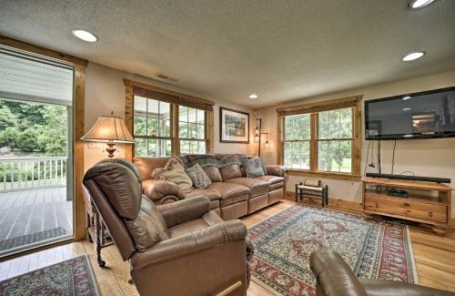 Bryson City House | Settlers Mountain Retreat On-Site Hikes and Views!