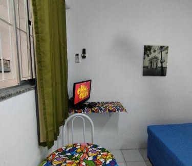 Centro de Vila Velha Apartment | Seu Apto na Praia da Costa 6 Simples e Barato Excelente Local Ar Cond TV Microondas Internet Rápida Todo seu no Centro