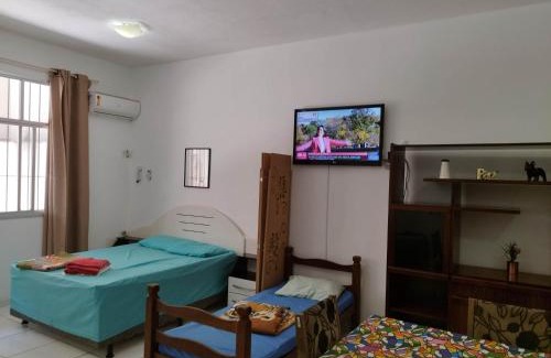 Centro de Vila Velha Apartment | Seu Apto Praia da Costa 3 Não divide Completo Ar Cond Fogão Geladeira Internet Local Excelente Centro Sem escadas