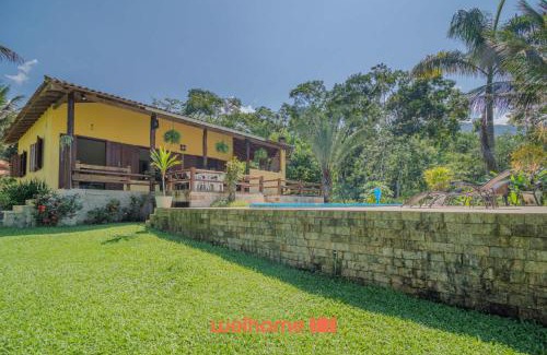 Mambucaba House | Seu refúgio com piscina, área verde e Churrasqueira