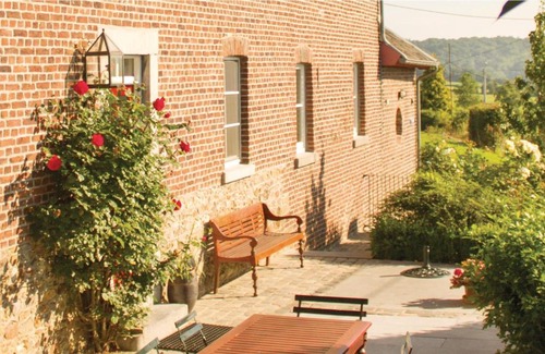 Remersdaal House | Seven-Bedroom Holiday Home In Remersdaal