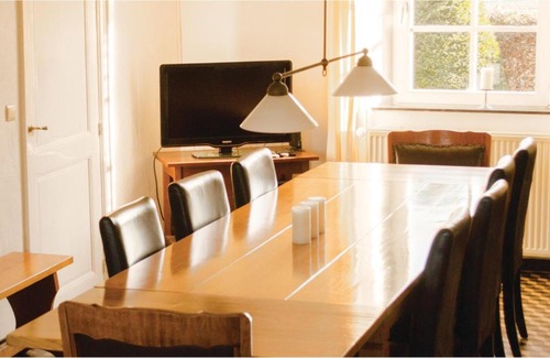Remersdaal House | Seven-Bedroom Holiday Home In Remersdaal