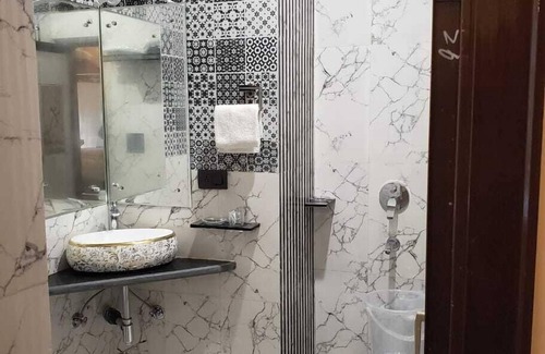 Lansdowne Hotel | Seven Hills Hotels and Resorts