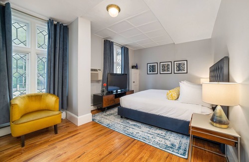 Lenox Hotel | Seven Hills Inn