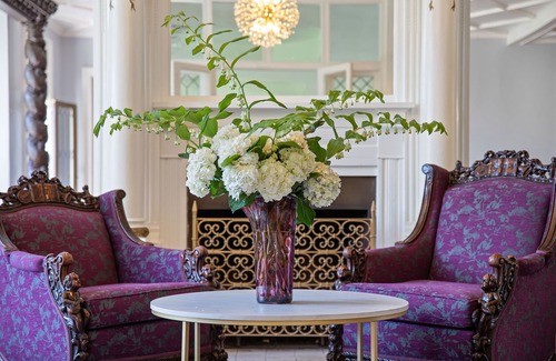 Lenox Hotel | Seven Hills Inn