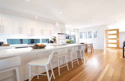 Gerroa House | Seven Mile Heaven - your coastal kingdom