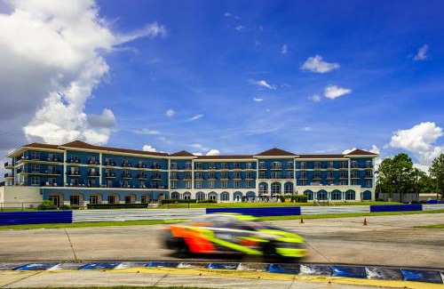 Sebring Hotel | SEVEN Sebring Raceway Hotel